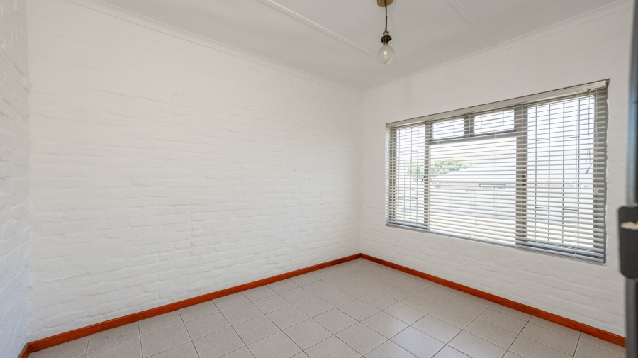 2 Bedroom Property for Sale in Agulhas Western Cape